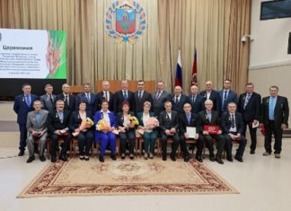 Губернатор Алтайского края вручил государственные награды работникам сельского хозяйства и перерабатывающей промышленности