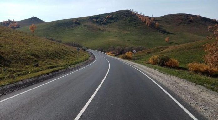 С начала года в Алтайском крае в рамках нацпроекта отремонтировали более 500 километров дорог