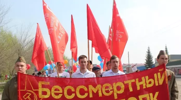 В Алтайском крае очные шествия Бессмертного полка пройдут в 5 городах: Барнауле, Рубцовске, Заринске, Новоалтайске и Бийске.