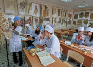 В новом учебном году на первый курс Алтайского института развития медицинского образования поступят более 1700 студентов