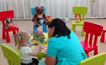 В домах ребенка Алтайского края открыли группы дневного и кратковременного пребывания