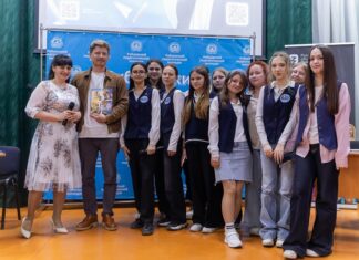 В Алтайском крае прошла творческая встреча с актёром Максимом Белбородовым