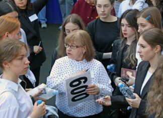 В регионе подвели первые итоги ЕГЭ-2026: 22 стобалльника по химии, истории и литературе