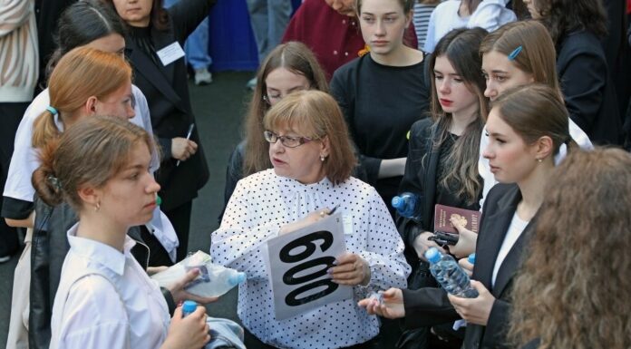 В регионе подвели первые итоги ЕГЭ-2026: 22 стобалльника по химии, истории и литературе