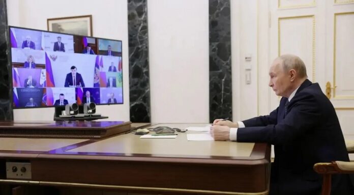 «Граждане не должны чувствовать нагрузки»: Путин потребовал срочных решений по топливу