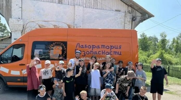 За первый летний месяц в загородных и пришкольных лагерях Алтайского края отдохнули более 50 тысяч детей